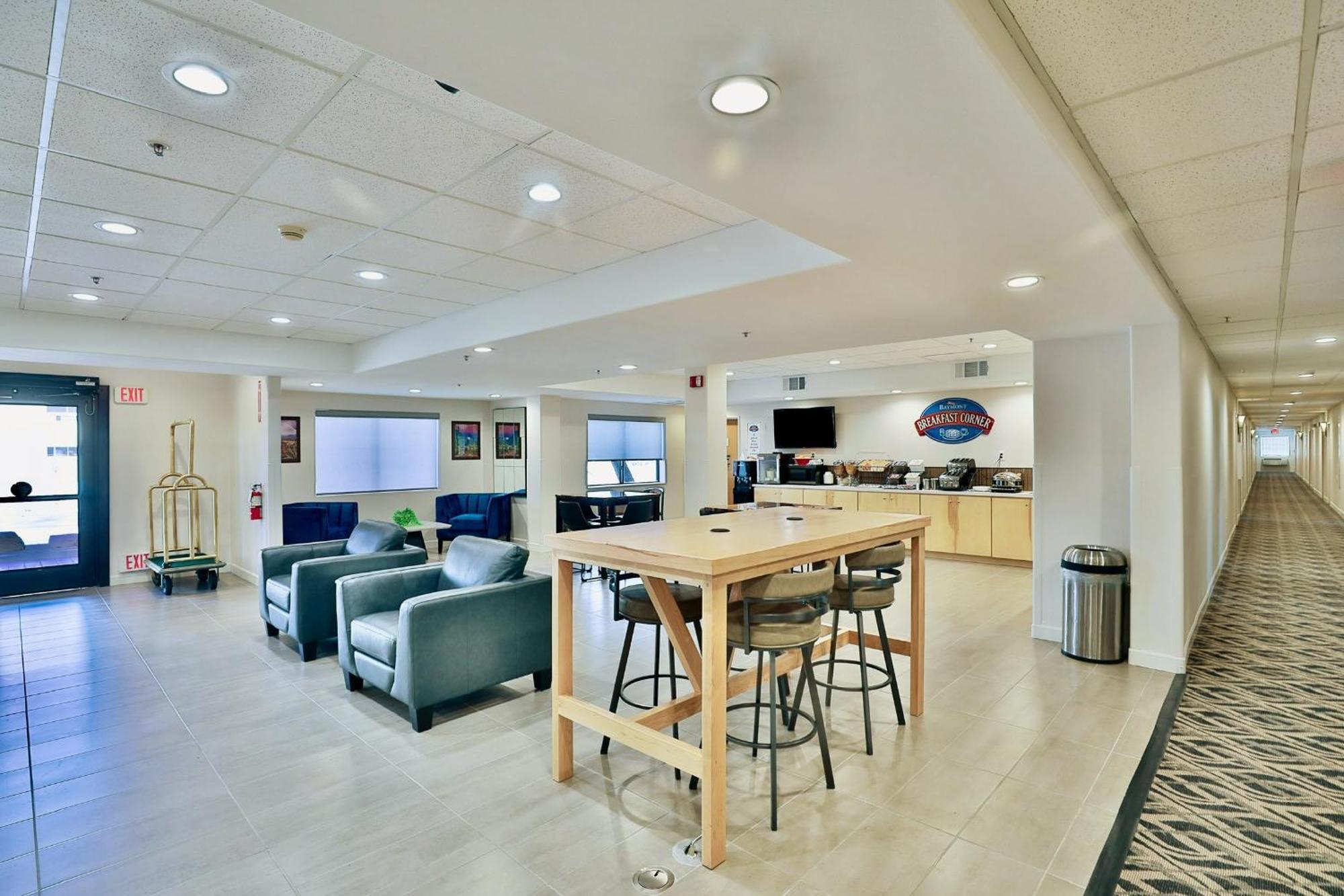 Отель Baymont By Wyndham Tucson Airport Экстерьер фото